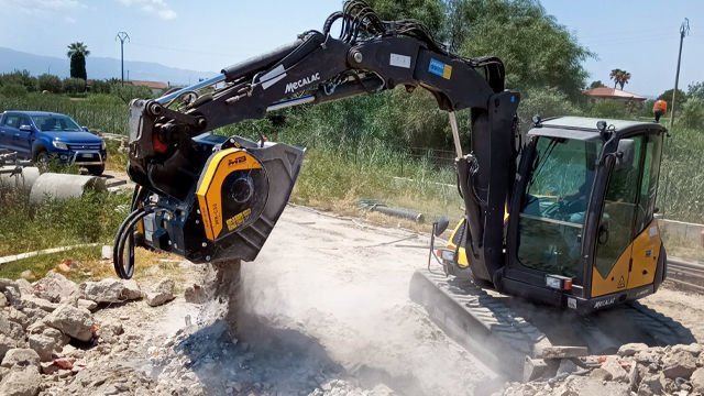 Plac budowy przyszłości według MB Crusher