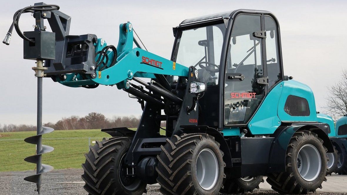 Ładowarka Schmidt 4350A – wszechstronność, moc i niezawodność