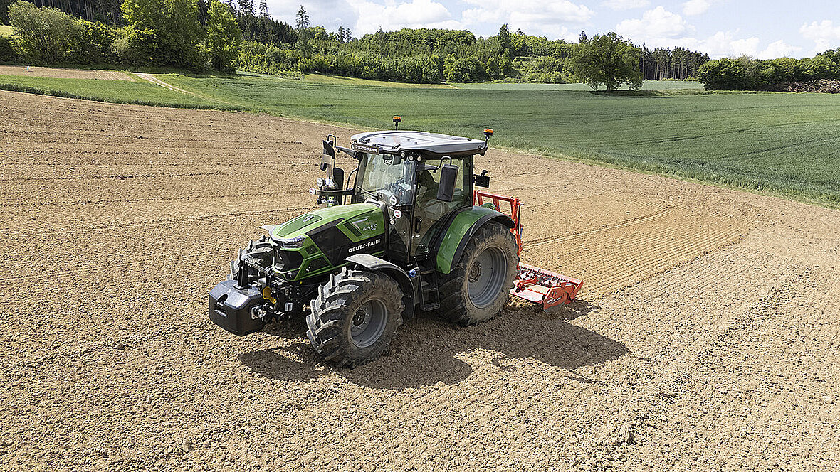 DEUTZ-FAHR 6145C nowy ciągnik serii 6C