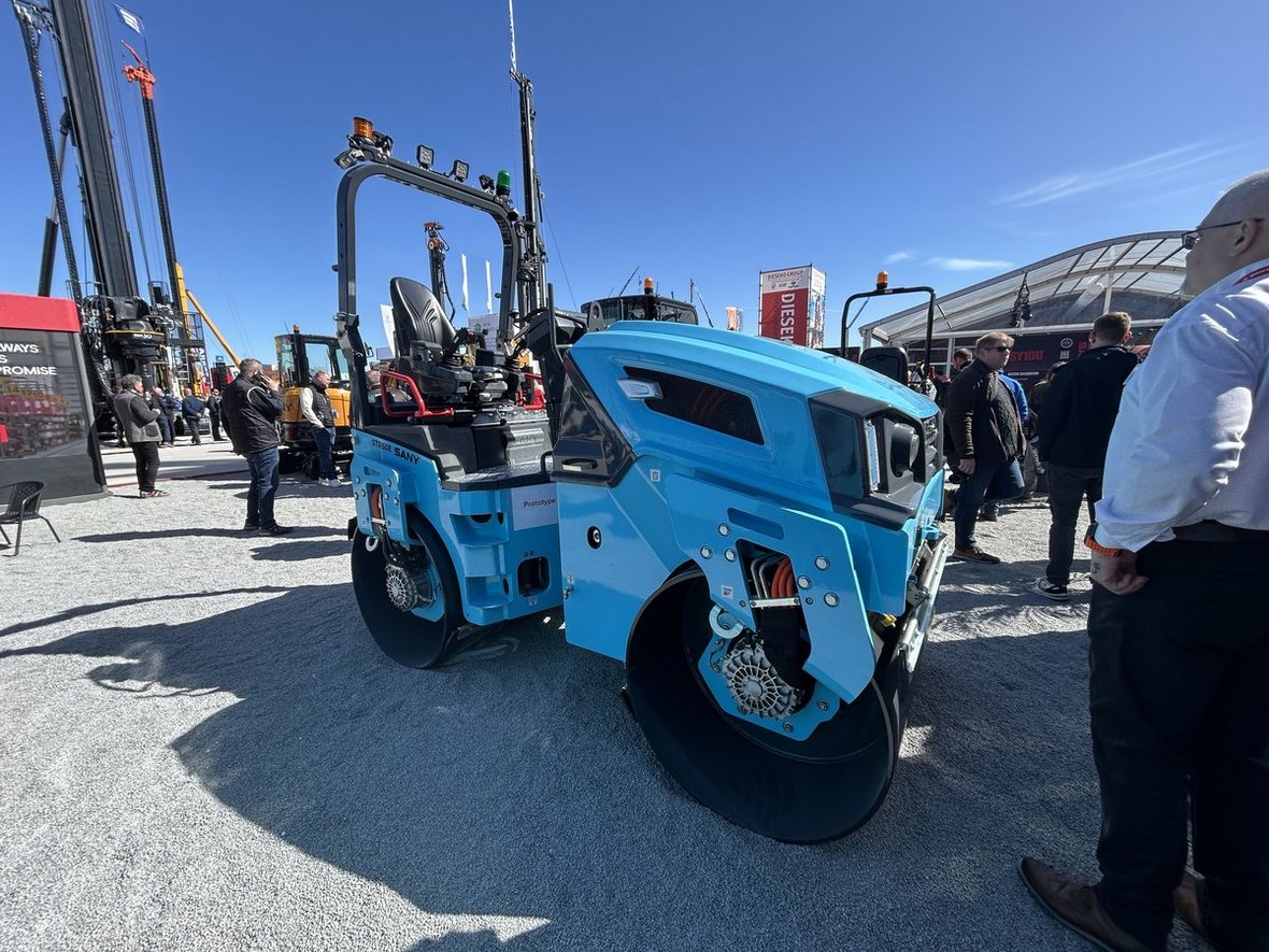STR50E – Pierwszy w pełni elektryczny walec 5-tonowy