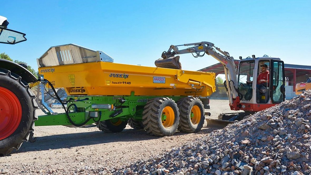 Joskin - transport na placu budowy