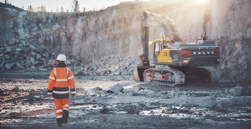Volvo Construction Equipment. Inwestycje w globalną produkcję koparek gąsienicowych
