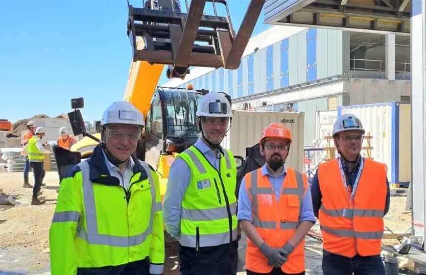 Manitou Group i Kiloutou testują pierwszą retrofitowaną ładowarkę teleskopową 