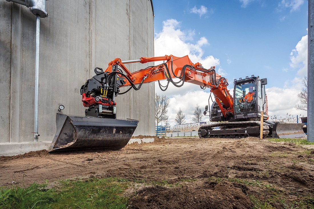 Nowe konfiguracje średnich koparek gąsienicowych Hitachi