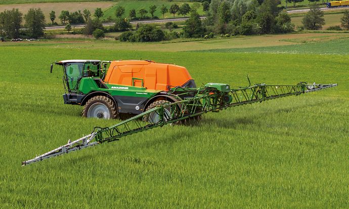 Amazone Pantera 7004 - uniwersalny opryskiwacz polowy