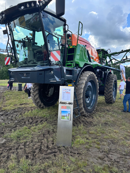 Pantera to jeden z "wabików" stoiska Agro-Eko.
