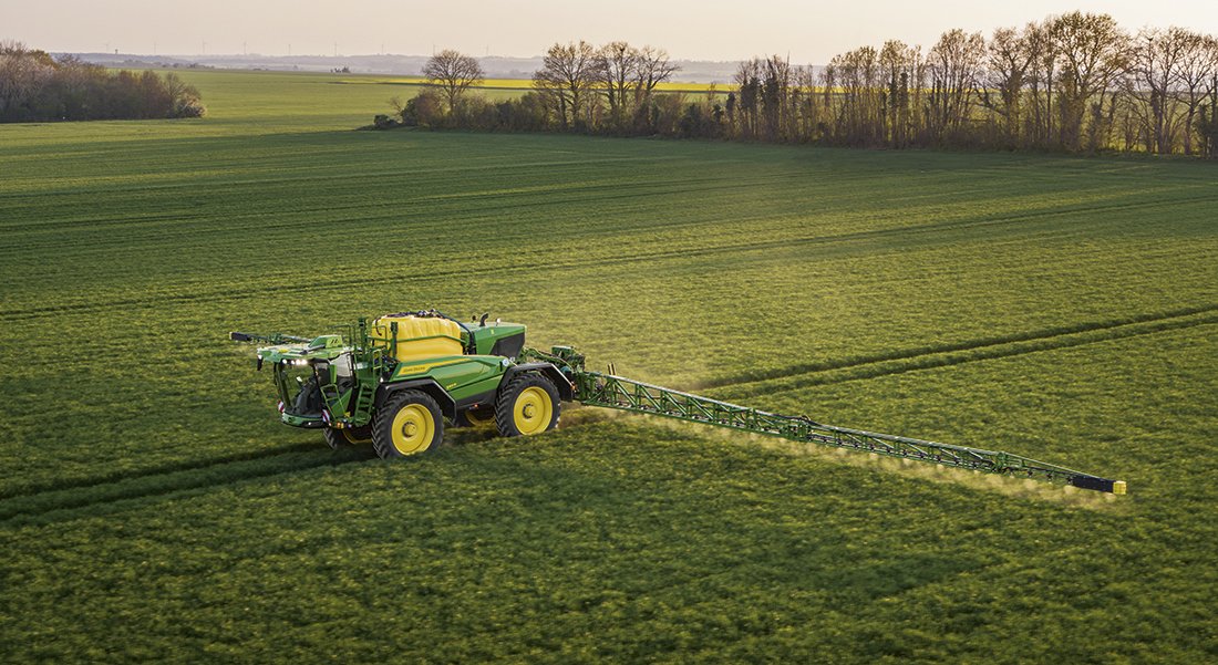 Nowoczesne opryski herbicydowe – technologie John Deere w praktyce