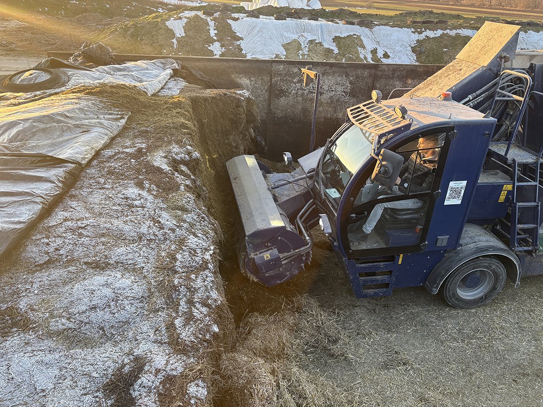 A-Lima-Bis: paszowóz samojezdny skraca pracę w dużym gospodarstwie mlecznym