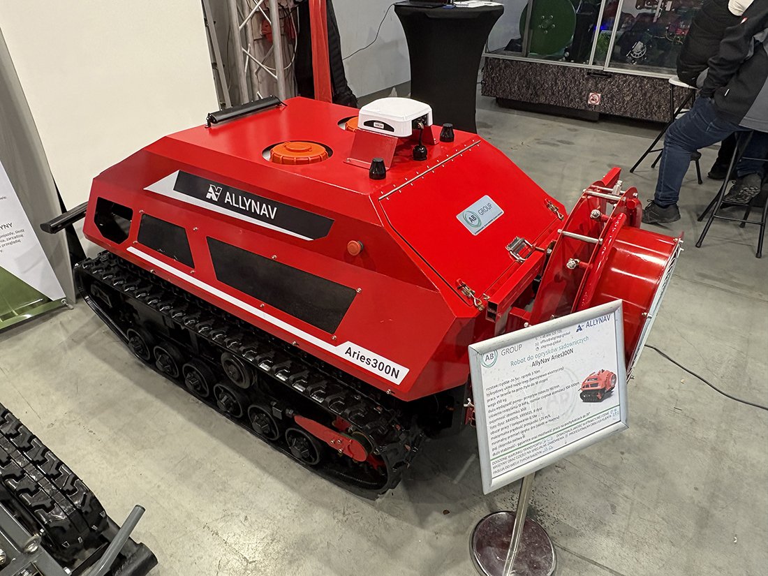 AllyNav - autonomiczna kosiarka i opryskiwacz