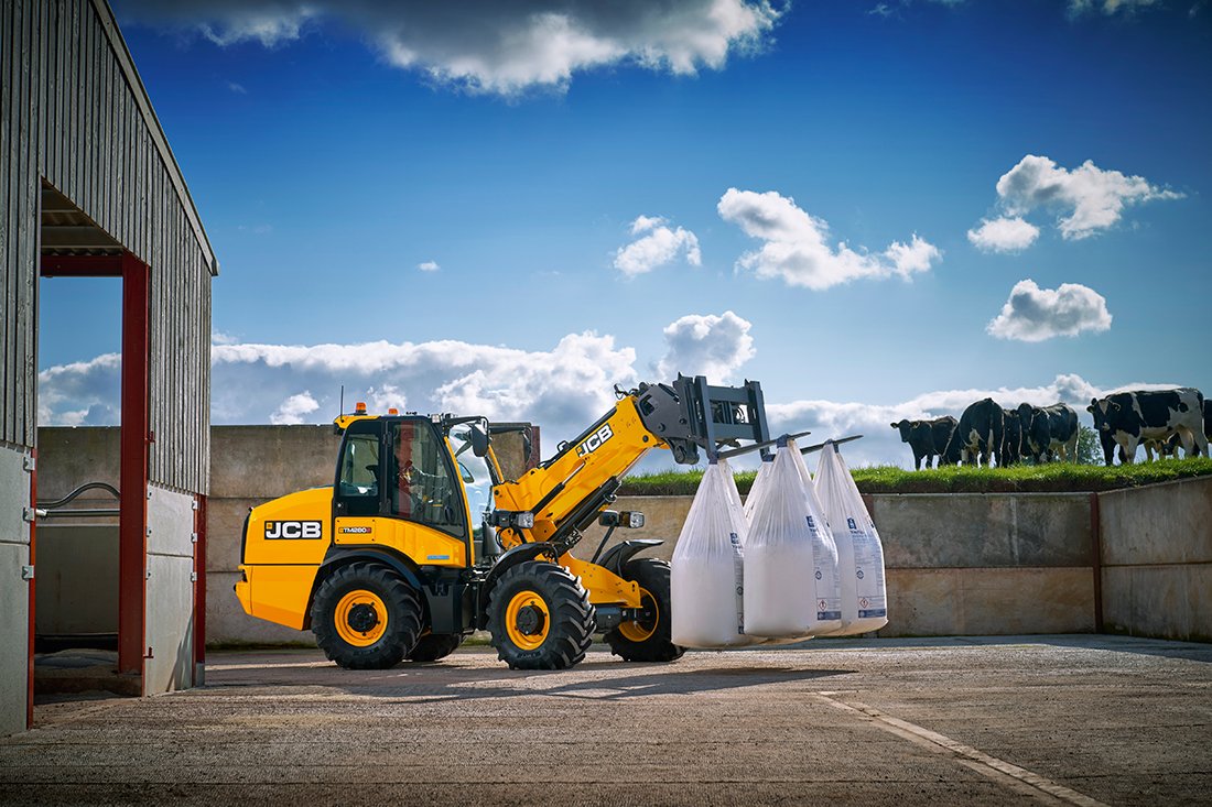 JCB prezentuje TM280S – kompaktowa ładowarka przegubowa