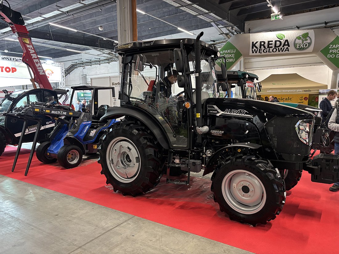 Korbanek i Aupax na TSW – ciągniki sadownicze i warzywnicze nowej generacji
